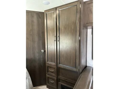Gallery image 16
